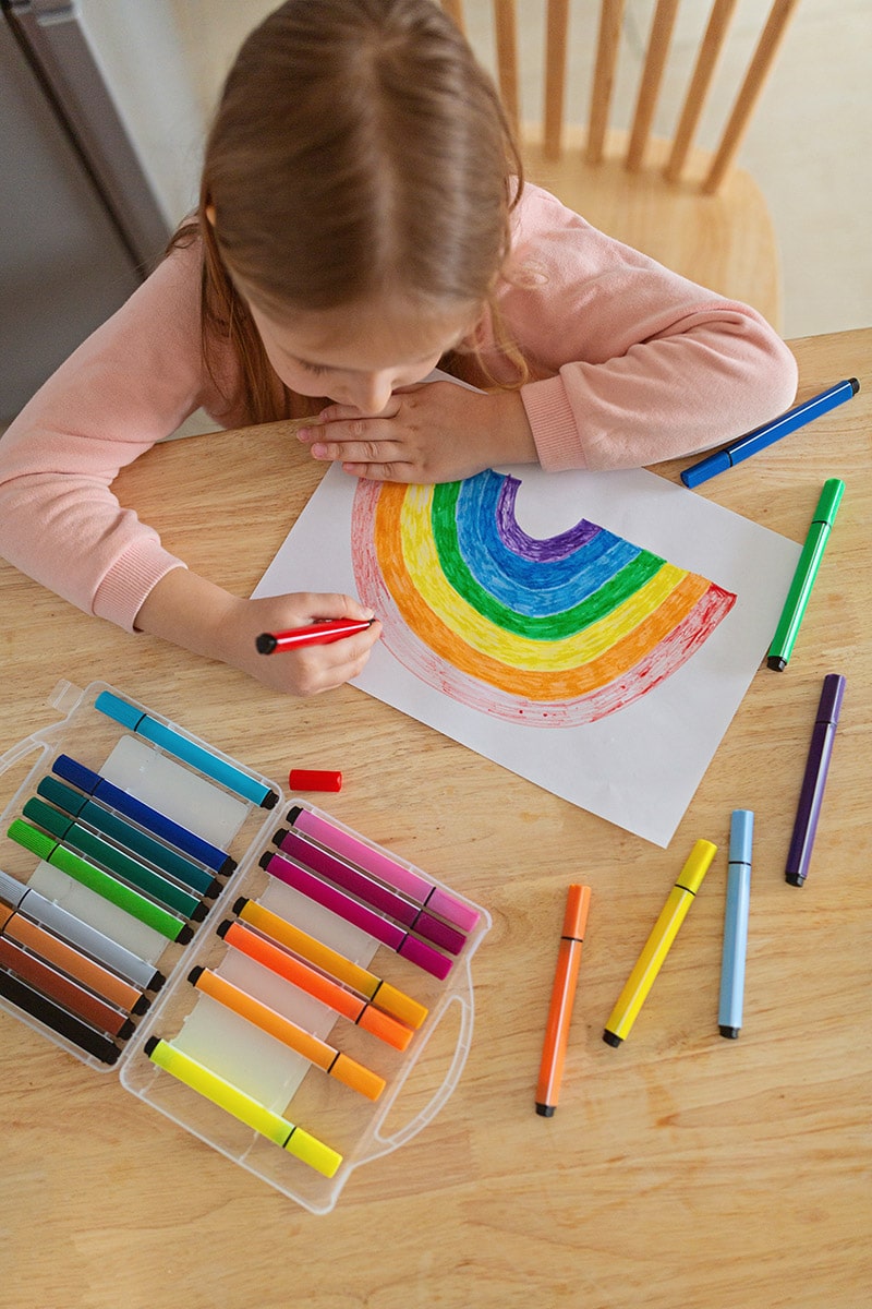 child coloring-min